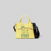 THE PEANUTS SNOOPY MINI TOTE BAG 3万6,300円 ※イエローはPOP UP SHOP限定色