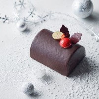 Bûche de Pierre 2021【オンラインショップ限定】 ブッシュ ドゥ ピエール 2021 5,940円（税込） サイズ：長さ11 x幅8.5 x高さ5.5cm