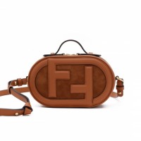 ＜FENDI／フェンディ＞フェンディ オーロック カメラケース 20万9,000円