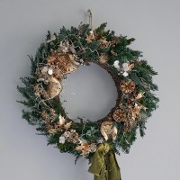 < Limited Christmas Wreath > Price: 2万7,500円（税込） Size: 直径約30cm 1サイズのみ