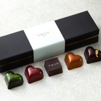 「アマン東京 オリジナル バレンタインチョコレート 2022」 箱入り5個セット 3,240円（税込み）
