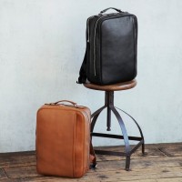 トラベル バックパック ●税込価格：10万8,900 円