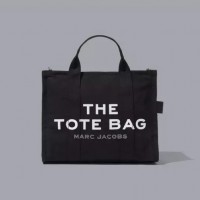 THE SMALL TOTE BAG  3万1,900円