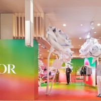 DIOR SUMMER 2022 MEN'S POP-UP 会期 : 2月2日(水) - 2月15日(火) 場所 : 伊勢丹新宿店 メンズ館1階 ザ・ステージ