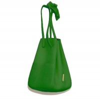 ドローストリングバッグ 2万3,100円 限定カラー：グリーン  サイズ：フリー（W16×H24×D16cm）