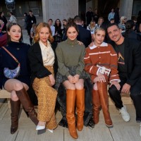 IRIS APATOW, LESLIE MANN, MAUD APATOW, EMMA ROBERTS & ANDREW KUHSE