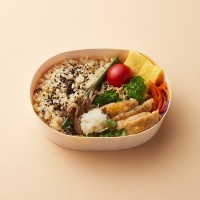 〈いとはん〉 秋を彩る玄米ごはん弁当 810円