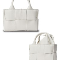 ＜BOTTEGA VENETA／ボッテガ・ヴェネタ＞キャンディ アルコ トート 30万8,000円