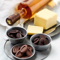 厳選された3種のクーベルチュールチョコレートを絶妙な割合でブレンド