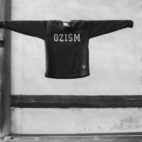 MONK L/S TEE “OZISM" COTTON JERSEY 価格：1万9,800円 (税別)