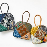 ＜ミナ ペルホネン＞kakera bag カラー：左から ダークミックス系／ミックス系／ライトミックス系 計3色 各5万2,800円(税込)