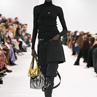 GIVENCHY FALL - WINTER 2023 WOMEN'S READY-TO-WEAR COLLECTION