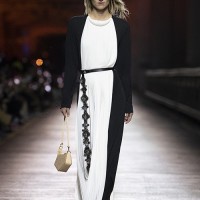 LOUIS VUITTON 2023ウィメンズ・プレフォール ファッションショー