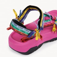 Chloé × Teva HARRICANE XLT 2 AMPSOLE 価格7万9,200円（税込）