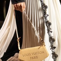 LOUIS VUITTON 2023ウィメンズ・プレフォール ファッションショー