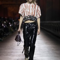 LOUIS VUITTON 2023ウィメンズ・プレフォール ファッションショー