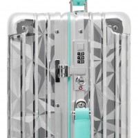 RIMOWA x Tiffany & Co. ロックカット キャビン（税込価格 51万5,900円）