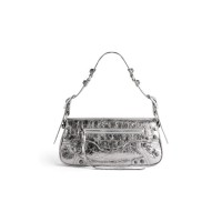 バレンシアガ「LE CAGOLE S スリングバッグ」SILVER / シルバー 28万500円（税込） / W30xH14xD4.5 cm