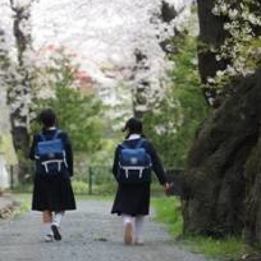 グッチが南相馬市の中学生57名へ、3年間の奨学金支援を決定