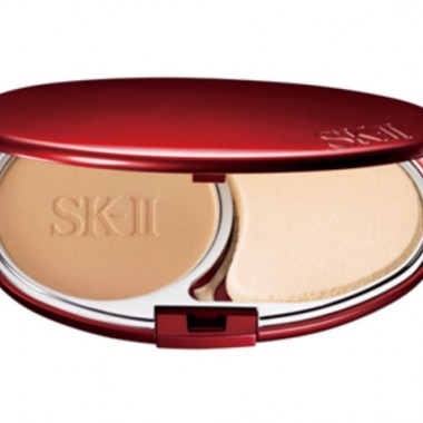 SK-II COLORが映える新パウダーファンデ＆メイクアップベース発売