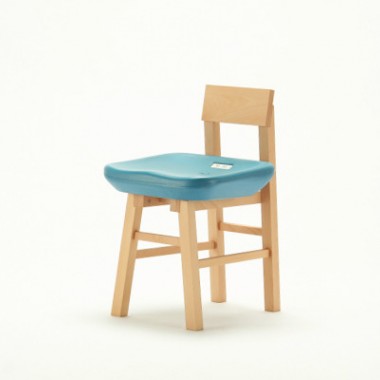 国立競技場の自由席シートが「カリモク家具」の椅子に生まれ変わる