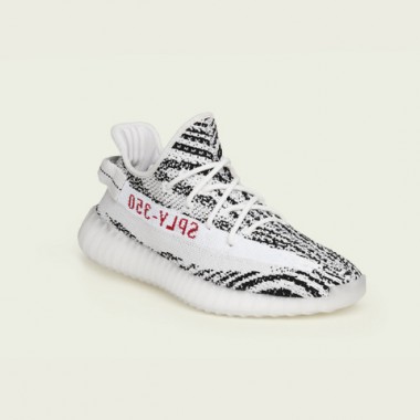 アディダスとカニエ・ウエスト「YEEZY BOOST 350 V2」に店舗限定の新色モデル登場