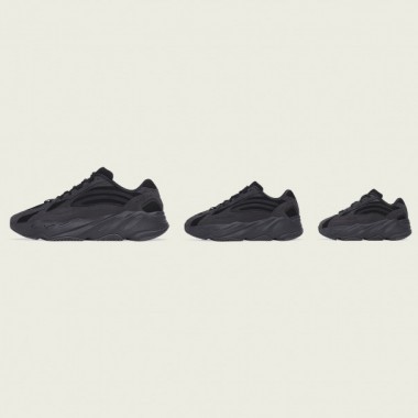 アディダス オリジナルス×カニエ・ウエスト、オールブラックの新色「YEEZY BOOST 700 V2 VANTA」発売