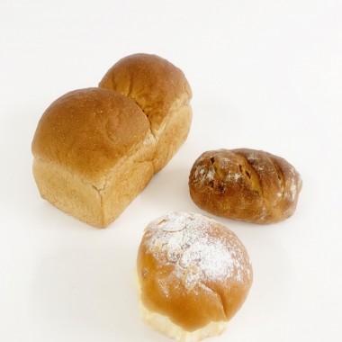 石窯で焼き上げる、安心安全な自家製パン「石窯パン ふじみ」【今週のパン：Vol.4】