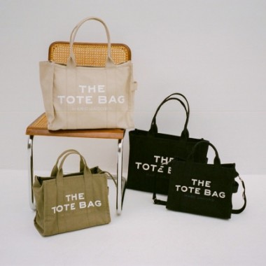 マークジェイコブスの大人気バッグ「THE TOTE BAG」に新色が登場!