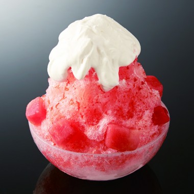 和カフェ Tsumugiに新メニューは「赤富士」をイメージしたスイカのかき氷