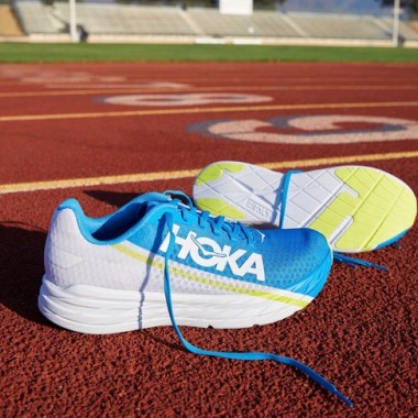 エリートアスリート必見! HOKA ONE ONE から軽量＆カーボンプレート搭載シューズの新モデル「ROCKET X」が登場