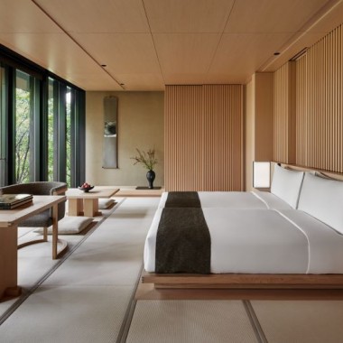 アマン京都で堪能する、約2万4千平方メートルの広々とした森の庭の散策や日本旅館の文化が息づく客室での休息
