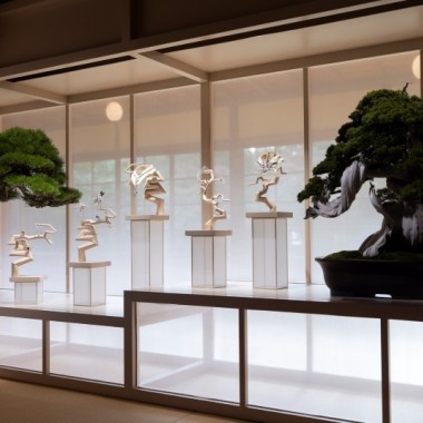 「ショーメのサヴォワールフェールと日本の名匠 3 人との対話」展が 横浜・三溪園で開催