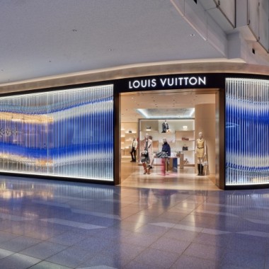 ルイ・ヴィトンが日本で初となる空港内免税店を羽田空港にオープン