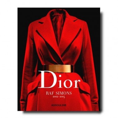写真集「Dior by Raf Simons」が出版。ラフ・シモンズがディオールで過ごした日々に培われたスタイルのさまざまな側面に触れる