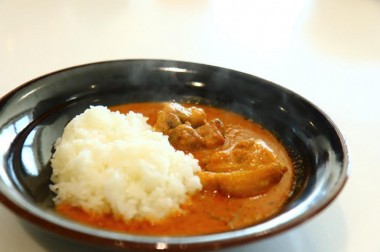 カレー好きのためのイベントが松屋銀座で開催中! 行列の名店からインド食器のお店まで大集合