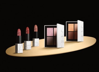 ブランド史上初! 日本限定「NARS ZEN COLLECTION」が白いパッケージで登場