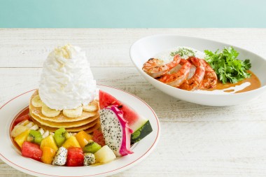 Eggs ’n Thingsからトロピカルで南国気分が味わえるメニューが登場