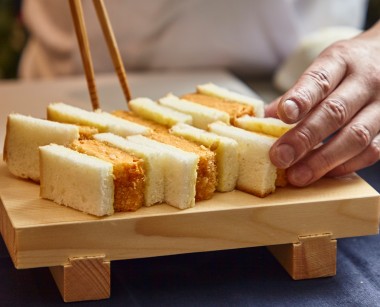 高級食パン×だしソムリエの饗宴。だし巻揚げサンド専門店が大阪・なんばCITYに登場