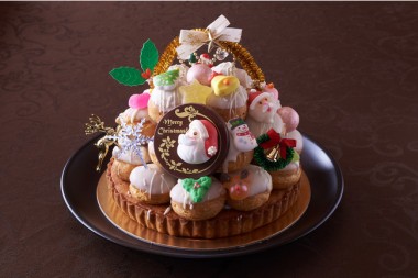 ご自宅のテーブルを華やかに彩るホテルオークラ東京ベイのクリスマスケーキ