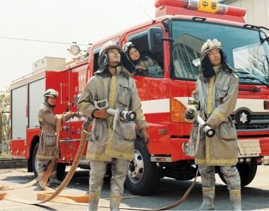 話題の映画「浅田家!」登場作品を含む約150点が一堂に。阪急百貨店うめだ本店で写真家・浅田政志の写真展を開催