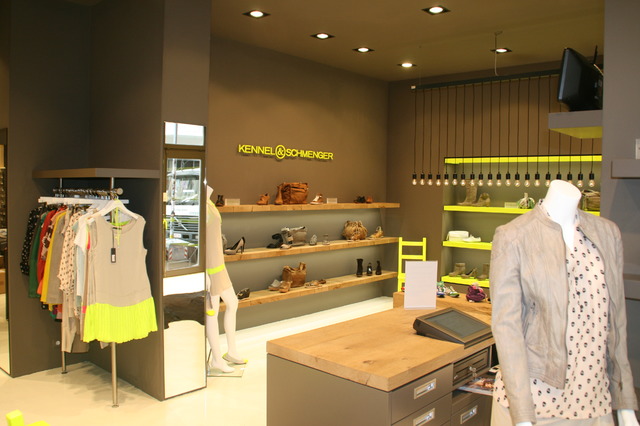 KENNEL&SCHMENGERドイツ本国 ベルリン直営店