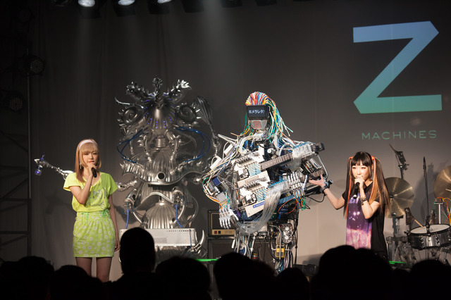 デジタルｘカワイイカルチャーがコラボ！AMOYAMOがロボットバンドと共演ライブ！