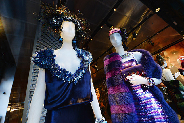 プラダニューヨーク・エピセンターで開催された「Catherine Martin and Miuccia Prada Dress Gatsby」展の様子