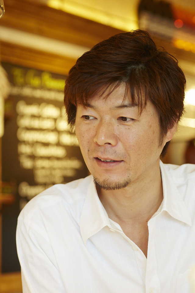 ル・パン・コティディアン表参道店の店長井澤俊悟さん