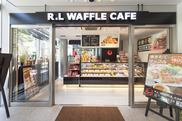 R.L WAFFLE CAFE