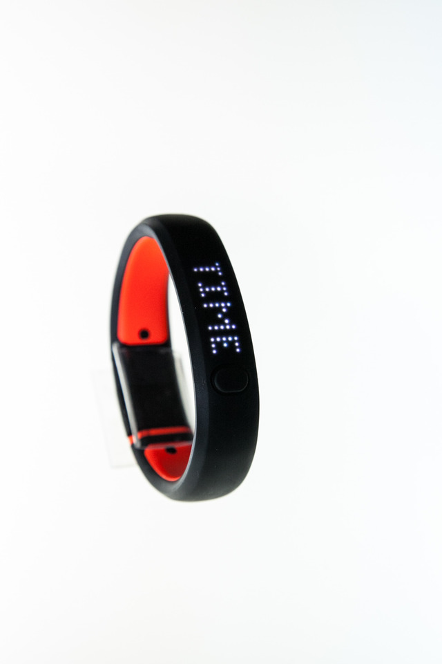 NIKE+ Funel Band SE