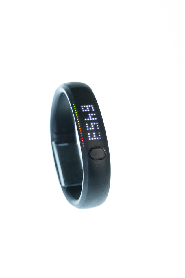 NIKE+ Funel Band SE