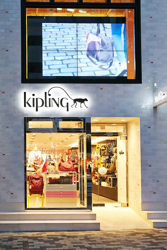 「キプリング（kipling）」表参道店ファサード