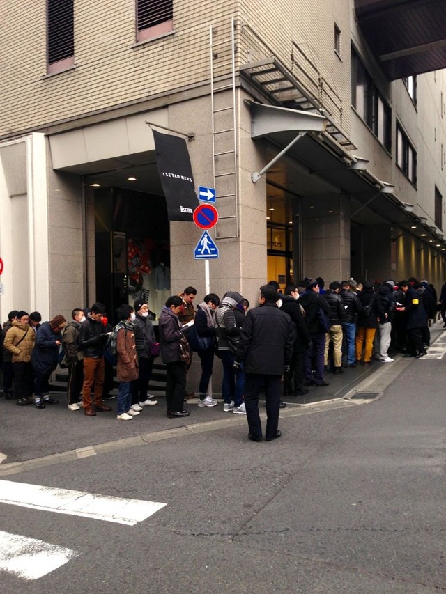 伊勢丹メンズ館の開店前の様子